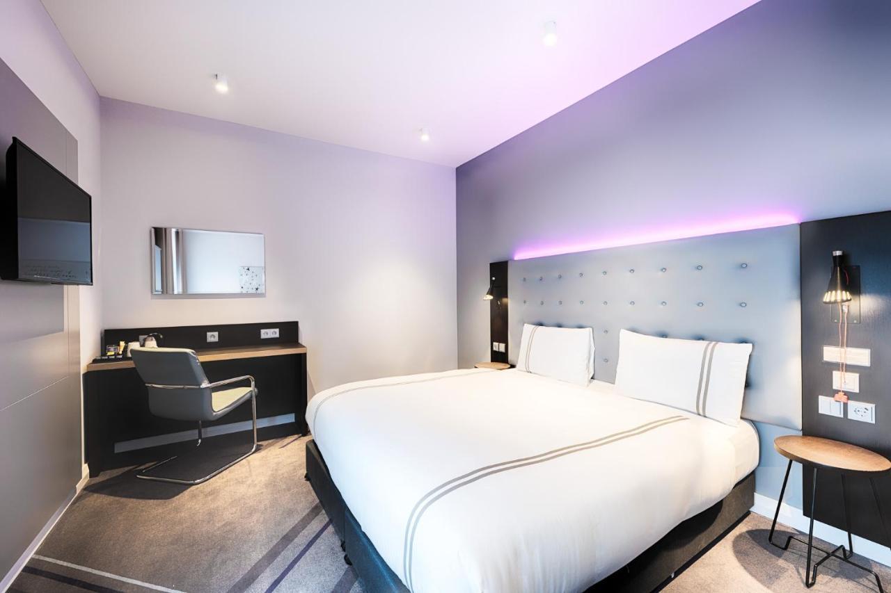 Premier Inn Regensburg City Centre Exteriör bild