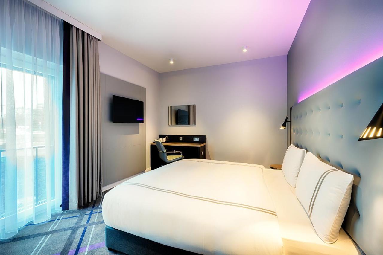 Premier Inn Regensburg City Centre Exteriör bild
