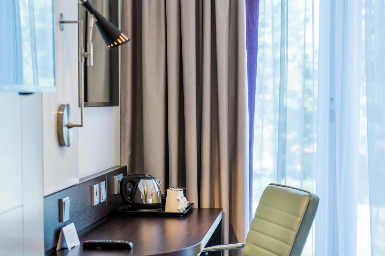 Premier Inn Regensburg City Centre Exteriör bild